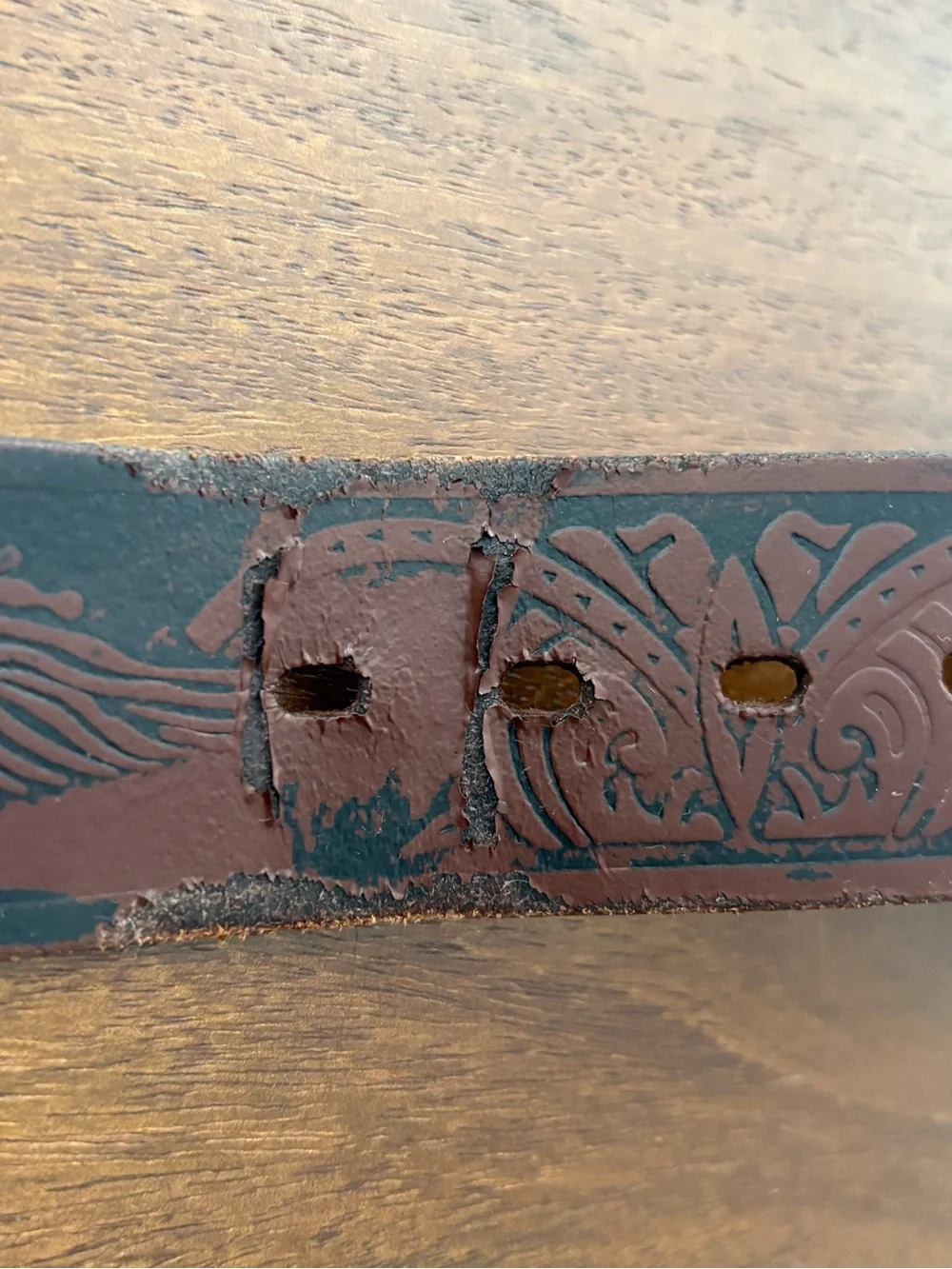 WRANGLER Embossed Eagle Pattern Leather Men’s Belt Brass-toned Buckle Sz 40/100